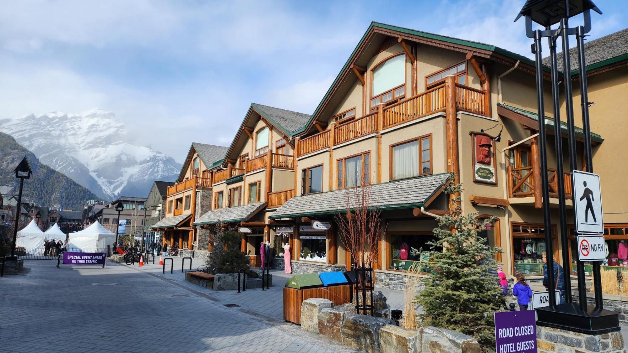 Brewster Mountain Lodge Banff Exterior foto